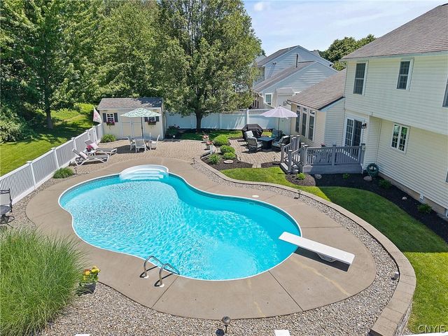 8775 Raulli Drive, Cicero, NY 13039