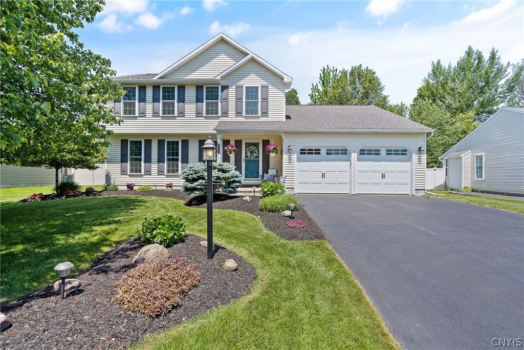 8775 Raulli Drive, Cicero, NY 13039