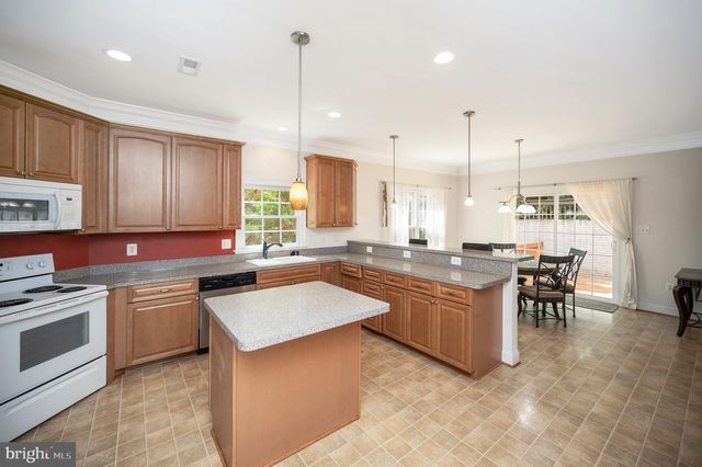 15722 BRANDYWINE RD, Dumfries, VA 22025