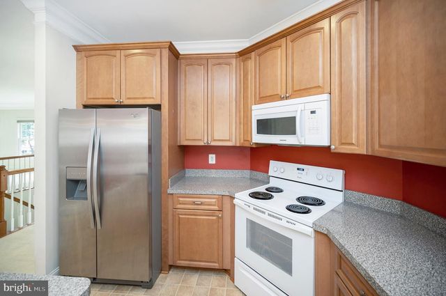 15722 BRANDYWINE RD, Dumfries, VA 22025