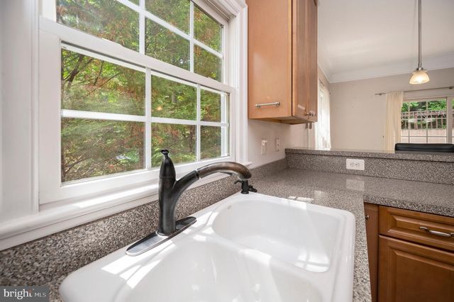 15722 BRANDYWINE RD, Dumfries, VA 22025