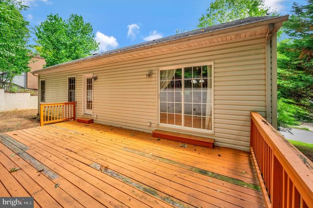 15722 BRANDYWINE RD, Dumfries, VA 22025