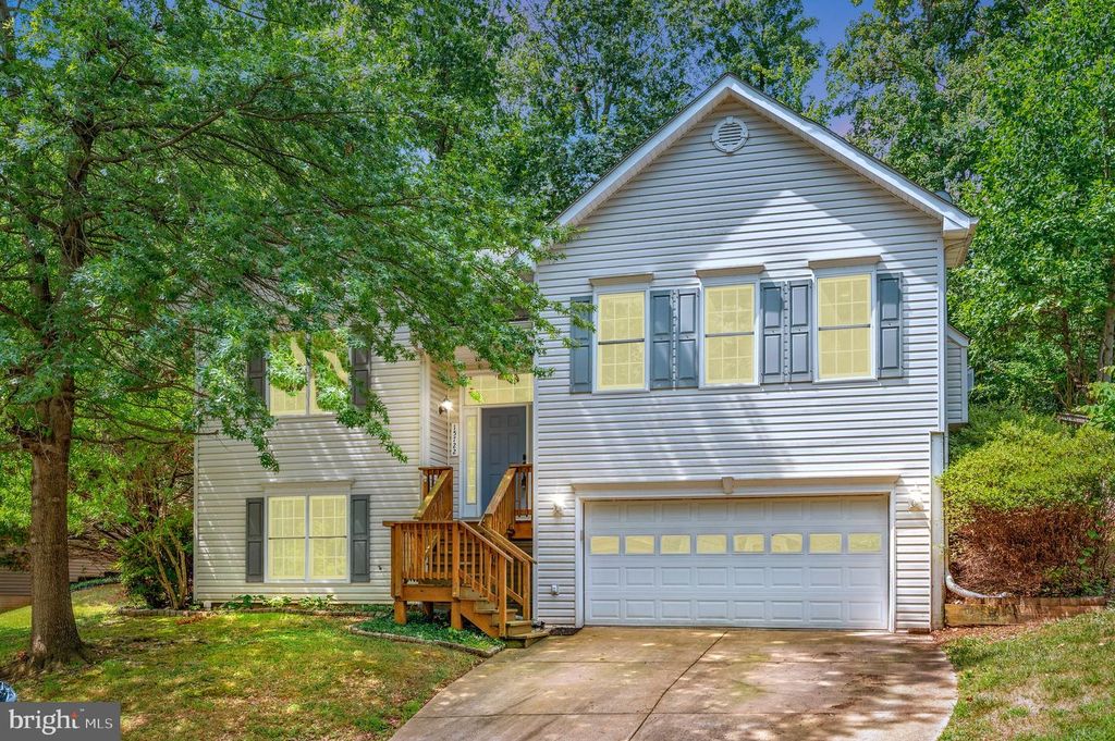 15722 BRANDYWINE RD, Dumfries, VA 22025