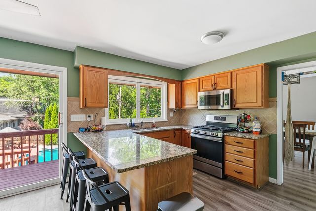 4509 39th Avenue, Rock Island, IL 61201