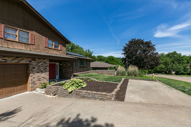 4509 39th Avenue, Rock Island, IL 61201