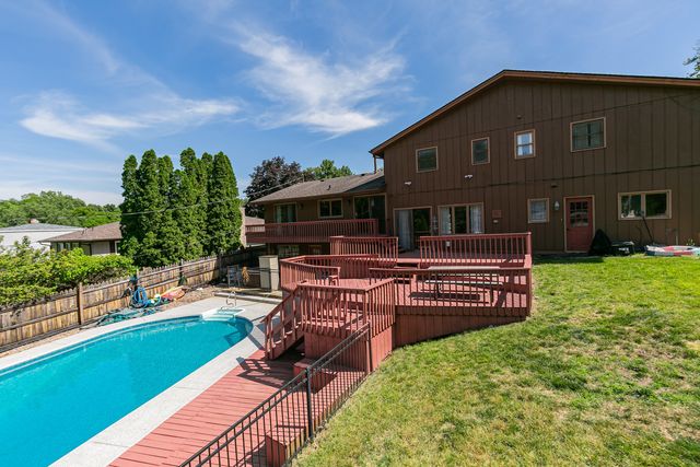 4509 39th Avenue, Rock Island, IL 61201