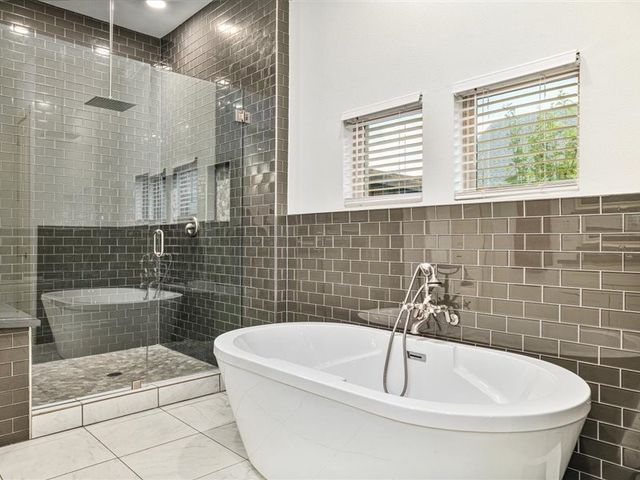 2212 Cold Creek Drive, Denison, TX 75020