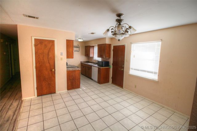 1602 Jerry Street, Durant, OK 74701