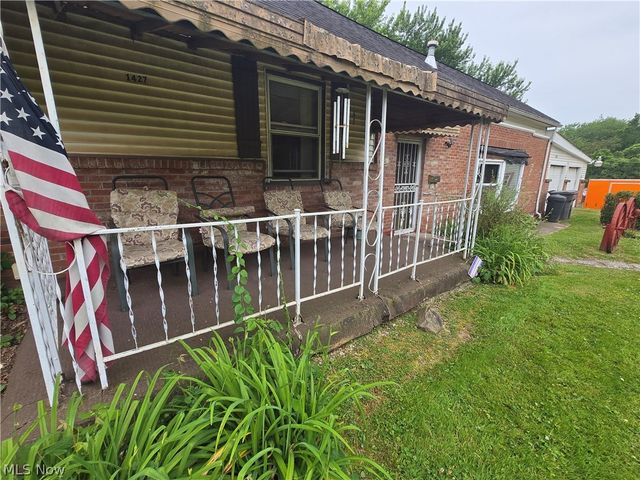 1427 Hawn Street, Youngstown, OH 44506