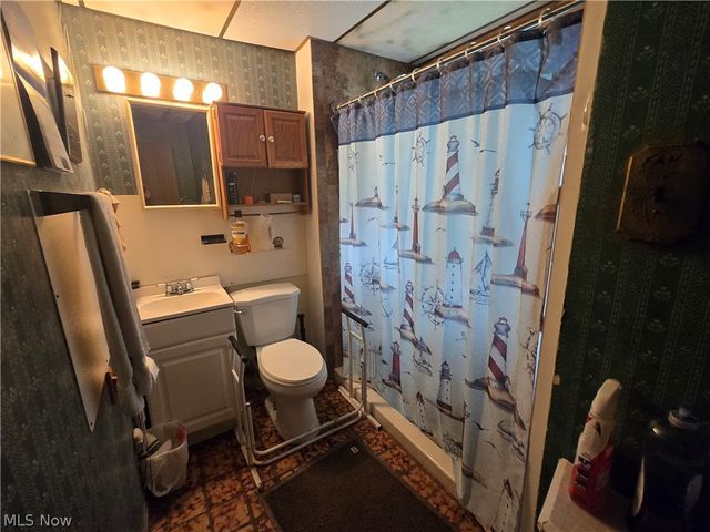1427 Hawn Street, Youngstown, OH 44506
