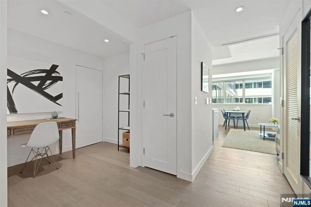 800 Ave At Port Imperial Boulevard 914, Weehawken, NJ 07086