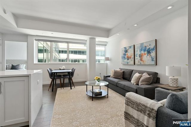 800 Ave At Port Imperial Boulevard 914, Weehawken, NJ 07086