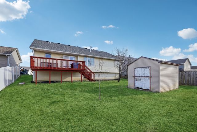 2716 River Ridge Road, Des Moines, IA 50320