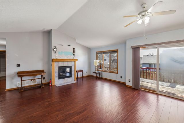 2716 River Ridge Road, Des Moines, IA 50320