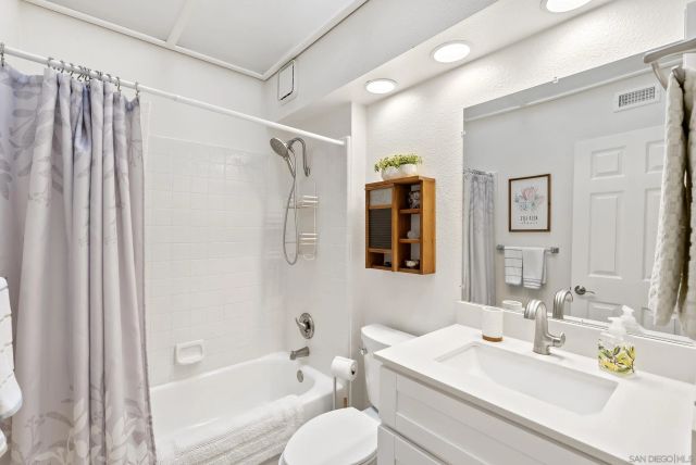 17909 Avenida Alozdra, San Diego, CA 92128