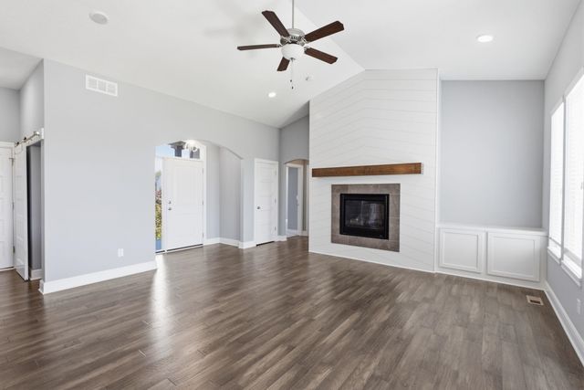 1021 W Ledgestone, Andover, KS 67002
