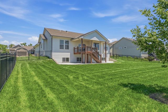 1021 W Ledgestone, Andover, KS 67002