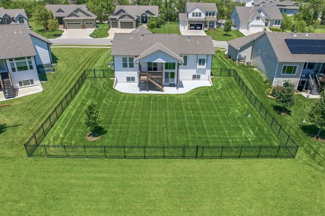 1021 W Ledgestone, Andover, KS 67002