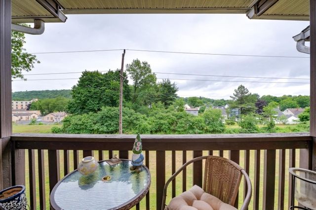 314 Federal Hill Rd BLDG C 314, Pompton Lakes Boro, NJ 07442