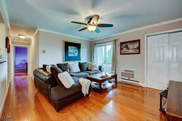 314 Federal Hill Rd BLDG C 314, Pompton Lakes Boro, NJ 07442