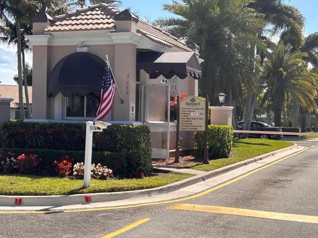 8884 Shoal Creek Lane, Boynton Beach, FL 33472