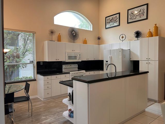 8884 Shoal Creek Lane, Boynton Beach, FL 33472