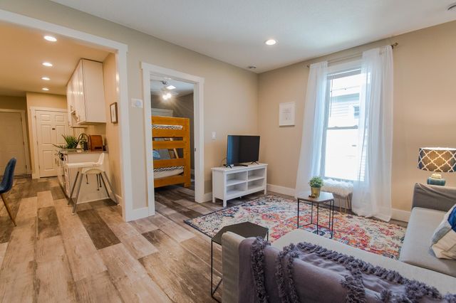 2316 25th Avenue S, Minneapolis, MN 55406
