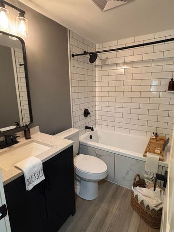 1212 Chris Drive, Benton, AR 72015