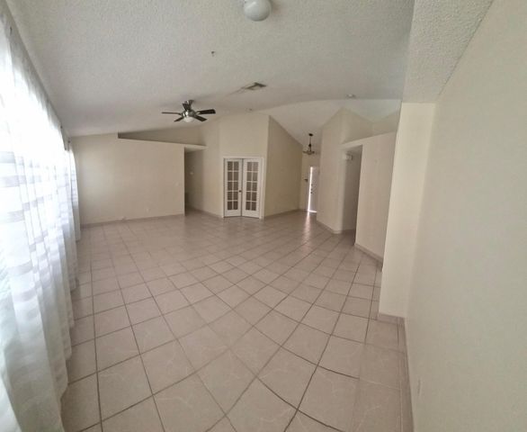 7306 NW 1st Manor NW, Plantation, FL 33317