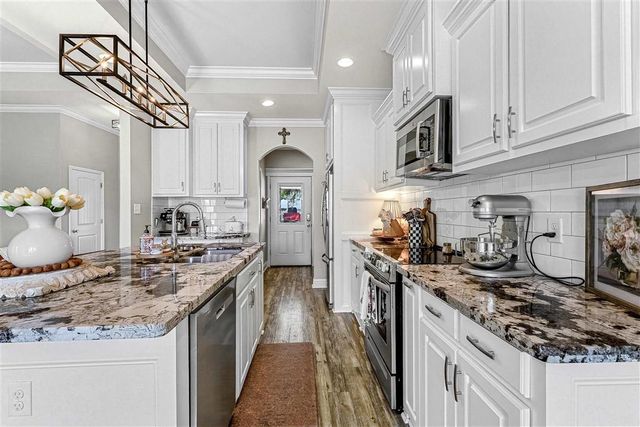 1913 Sikes Avenue, Westlake, LA 70669