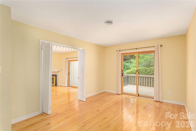 111 Clubwood Court, Asheville, NC 28803