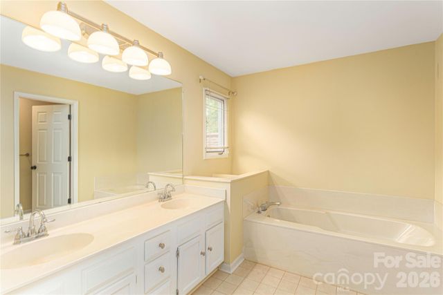 111 Clubwood Court, Asheville, NC 28803