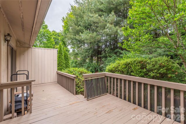 111 Clubwood Court, Asheville, NC 28803
