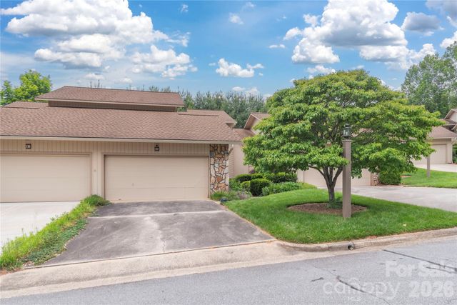 111 Clubwood Court, Asheville, NC 28803