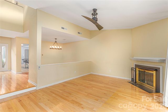 111 Clubwood Court, Asheville, NC 28803