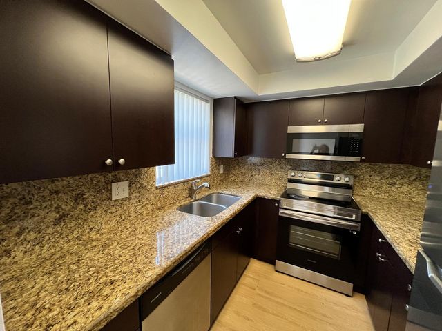 3321 NW 101st Avenue, Coral Springs, FL 33065