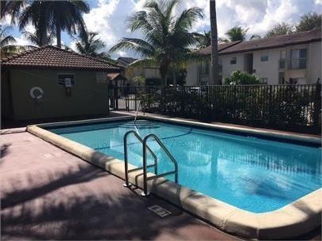 3321 NW 101st Avenue, Coral Springs, FL 33065