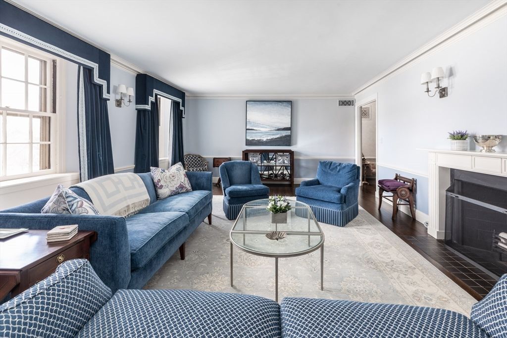 172 Beacon St 3, Boston, MA 02116