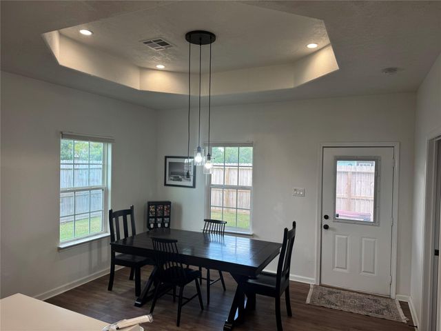 2114 W Humble Avenue, Baytown, TX 77520