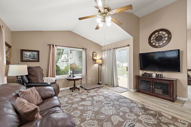 3912 Boone Creek Circle, Mchenry, IL 60050