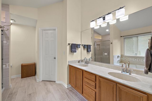 3912 Boone Creek Circle, Mchenry, IL 60050