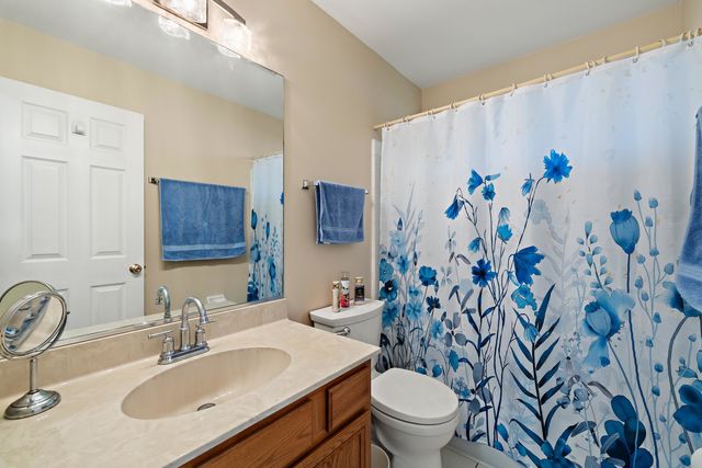 3912 Boone Creek Circle, Mchenry, IL 60050