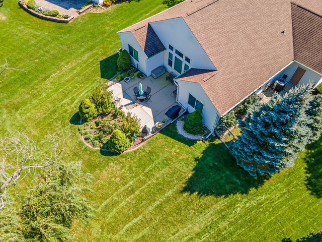3912 Boone Creek Circle, Mchenry, IL 60050
