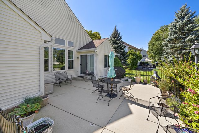 3912 Boone Creek Circle, Mchenry, IL 60050