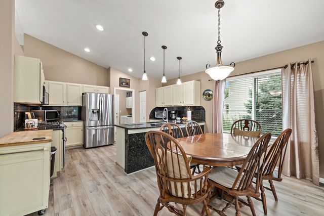 3912 Boone Creek Circle, Mchenry, IL 60050