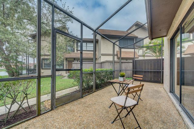 1960 Bayberry Dr 1960, Pembroke Pines, FL 33024