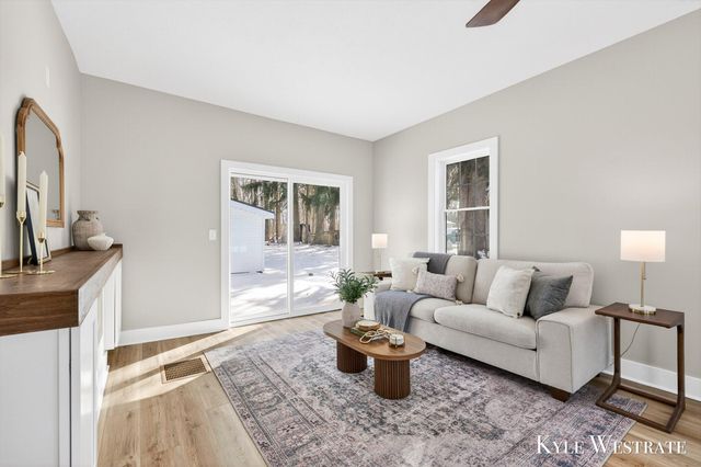 10227 S Norris Road, Delton, MI 49046