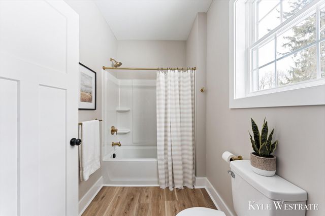 10227 S Norris Road, Delton, MI 49046