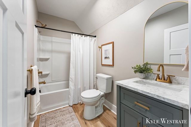 10227 S Norris Road, Delton, MI 49046