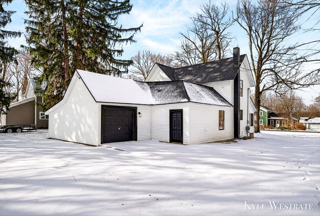 10227 S Norris Road, Delton, MI 49046